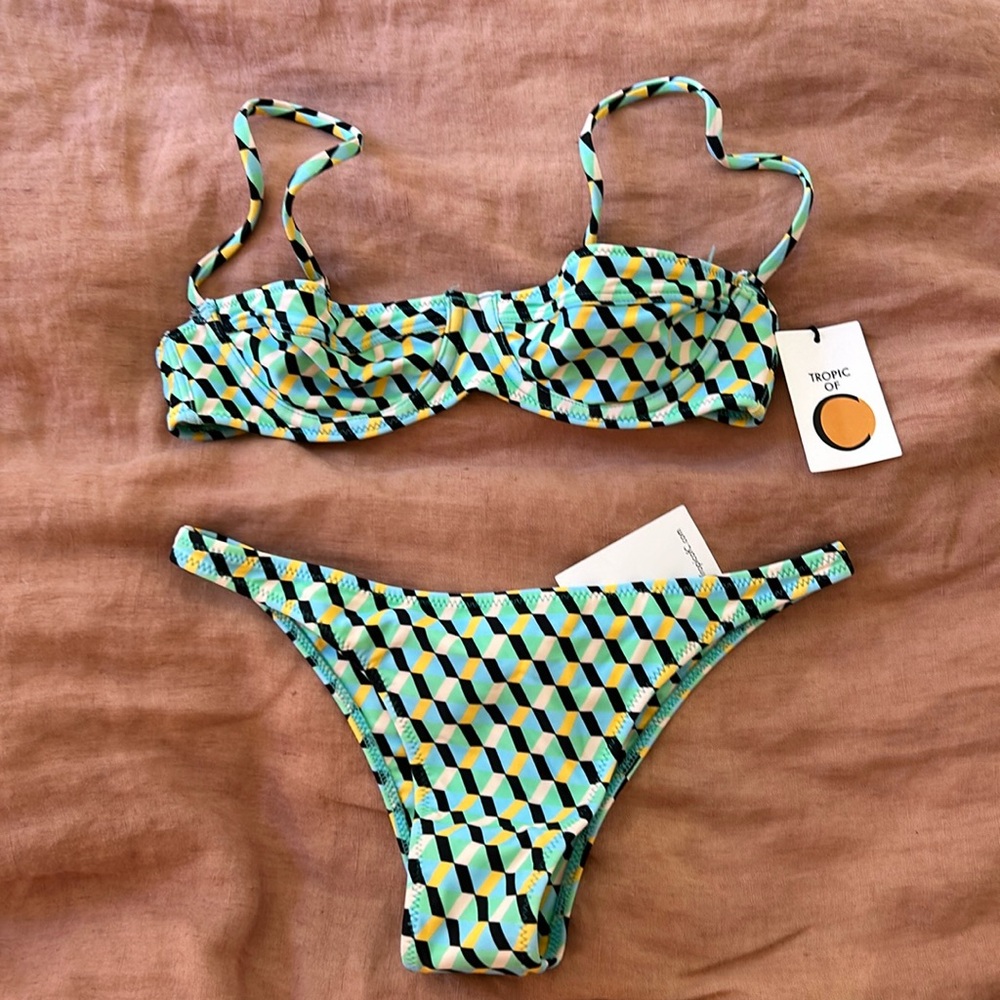 Xs top and a/p bottom tropic of c bikini. New with tags. Never worn